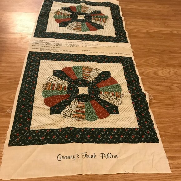 Grannys Trunk Pillow Panel Set Fabric Kit For Quilting & Crafting Green Rust 16" - Picture 2 of 6